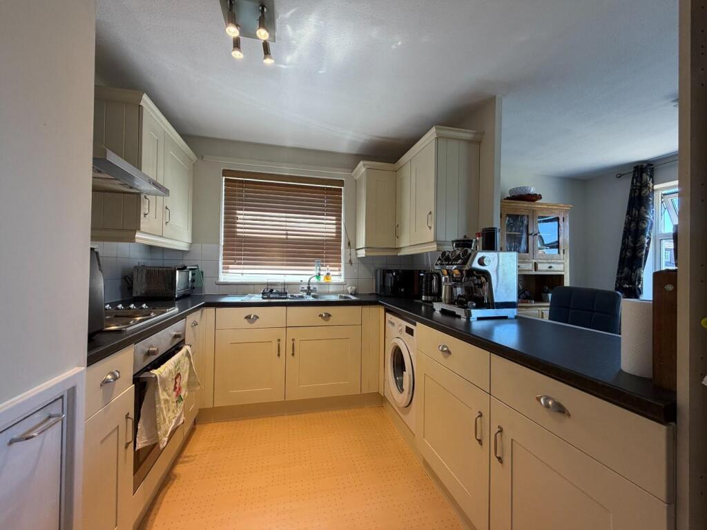 Apartment in Tonbridge - View 2