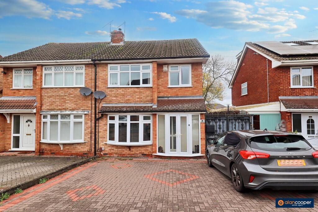 Main image of property: Berwyn Way, Church Farm, Nuneaton, CV10 8QN