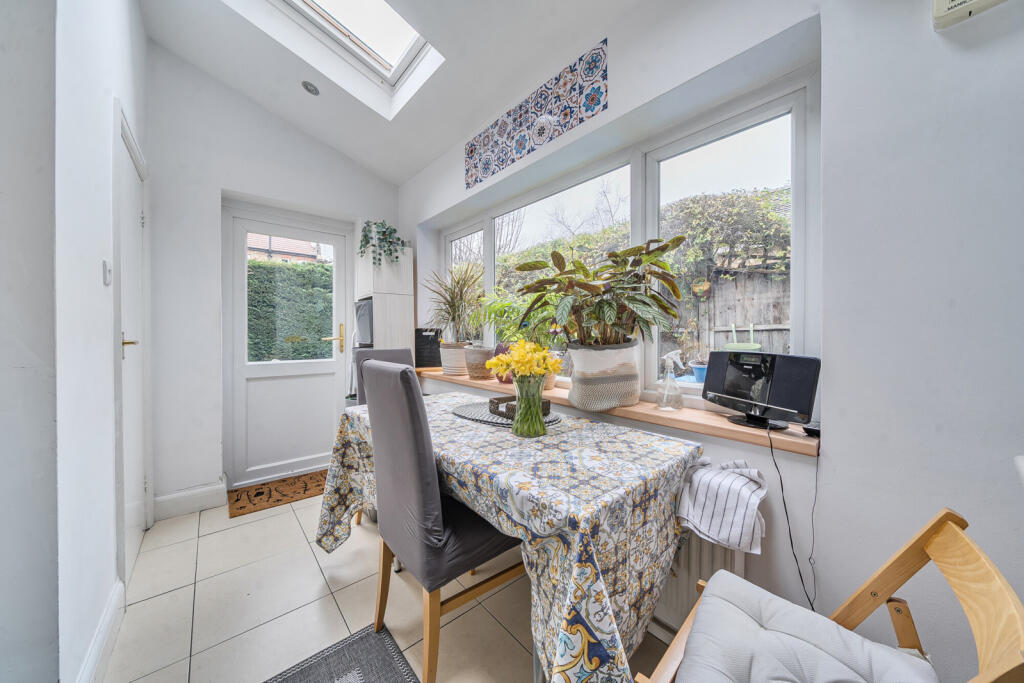 Leyborne Avenue, Ealing photo 4