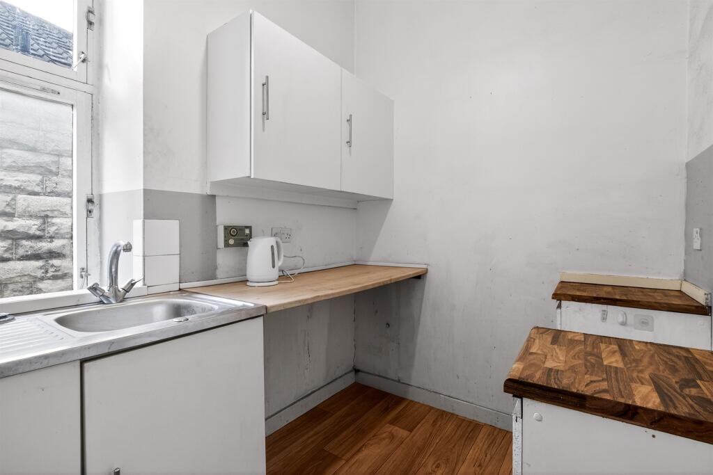 Apartment in Glasgow - View 4