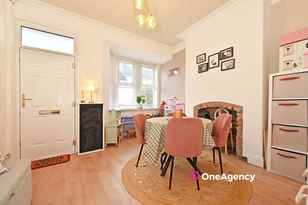 House in Stoke-on-Trent - View 3