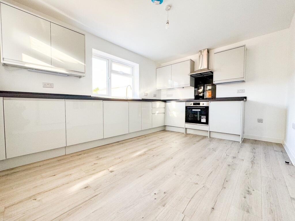 Arlingham Way, Patchway, Bristol, BS34 - View 4