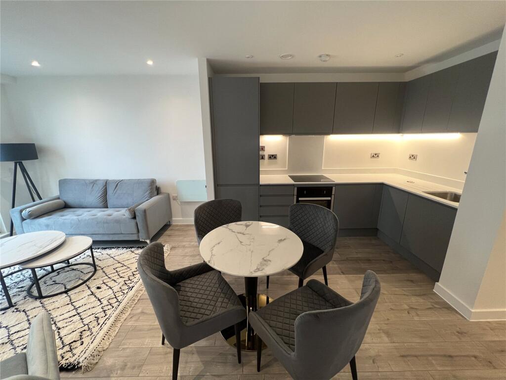 Apartment in Manchester - View 3
