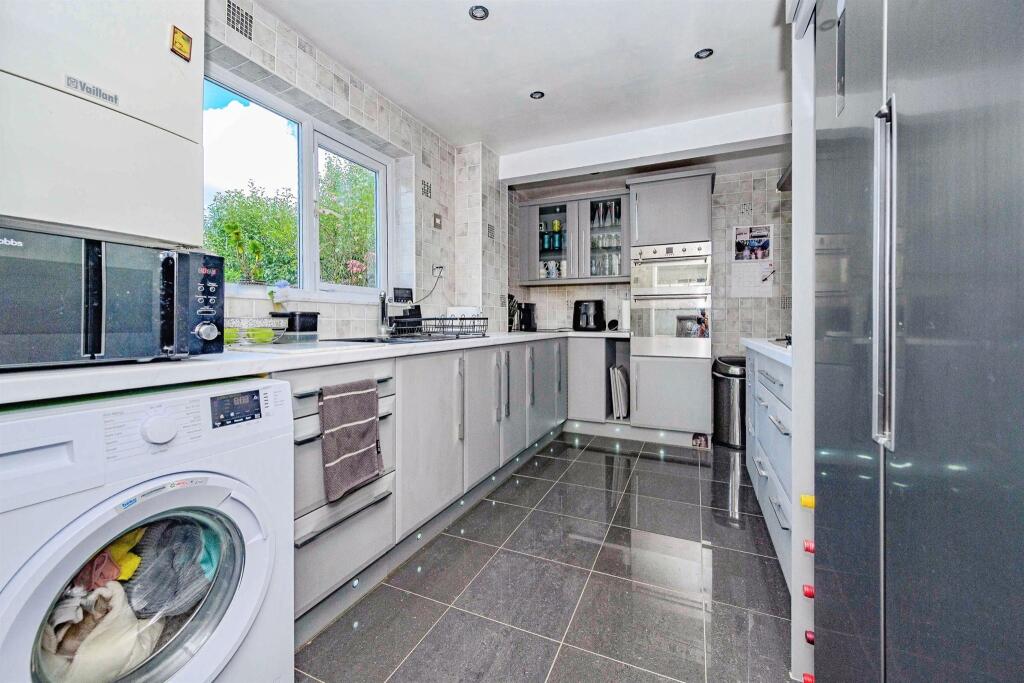 House in Dacorum, Hertfordshire - View 4