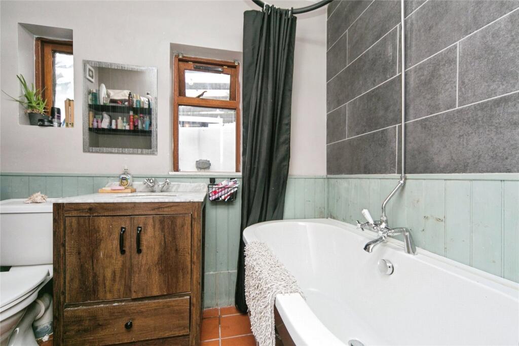 House in Llandudno - View 5