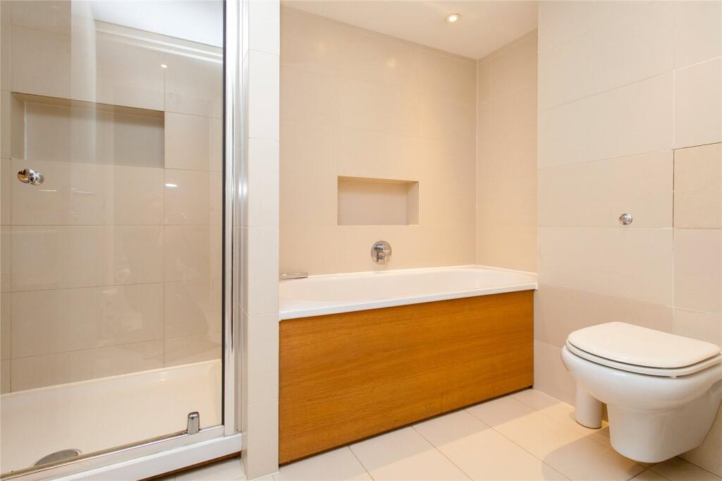 Apartment in London - View 4