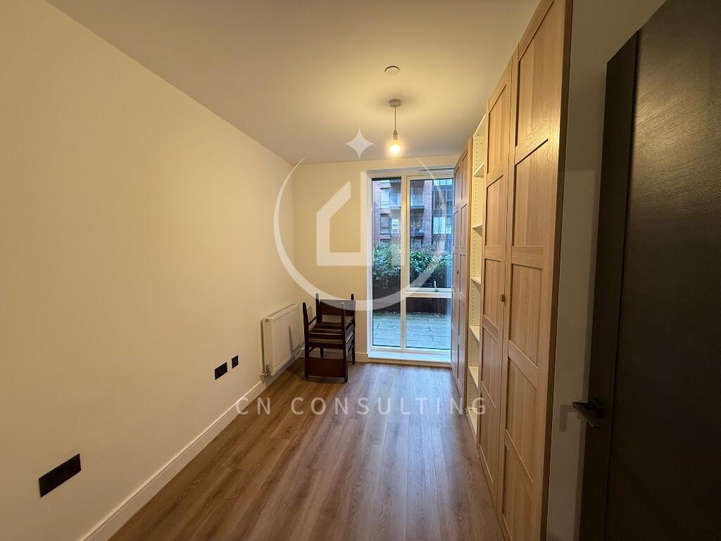 Apartment in Birmingham, West Midlands - View 6