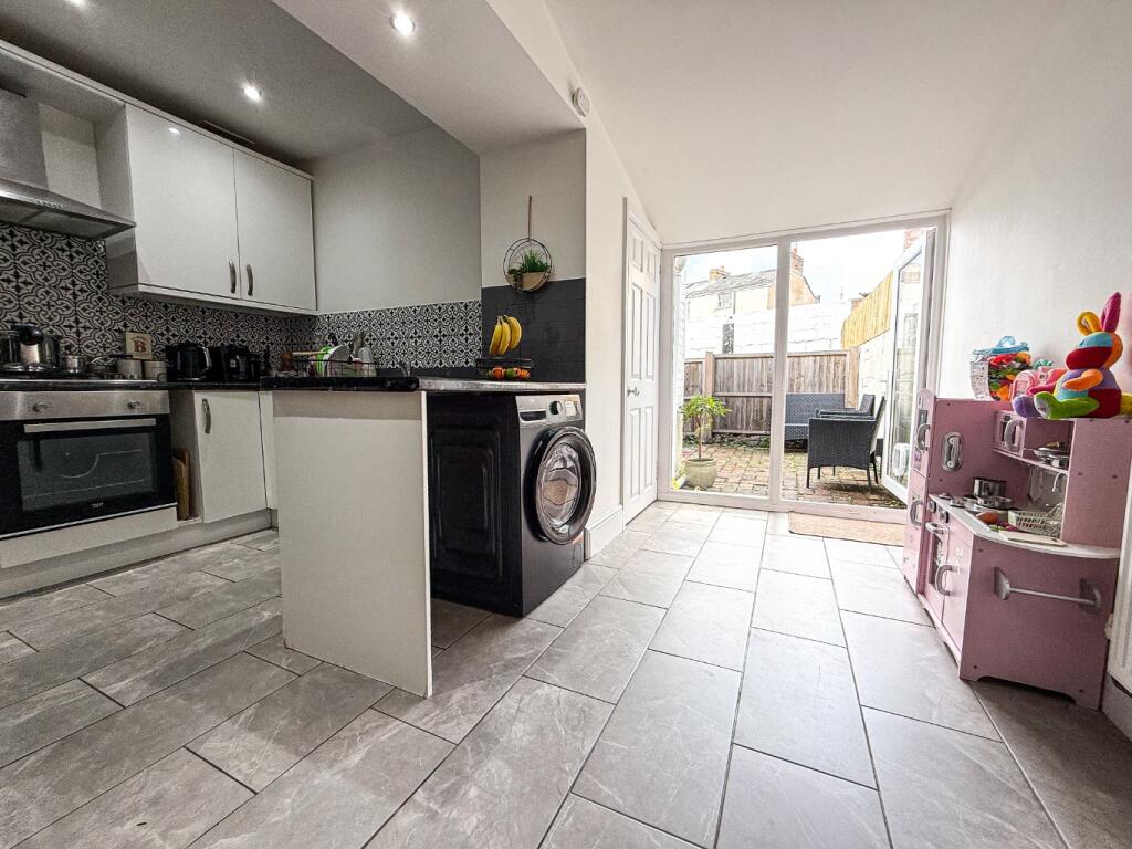 House in Taunton, Lambrook - View 4