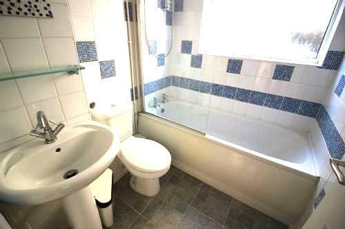 Vicarage Close Great Barr Birmingham B42 2QU photo 4