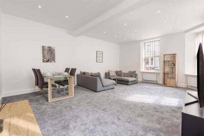 living/dining area