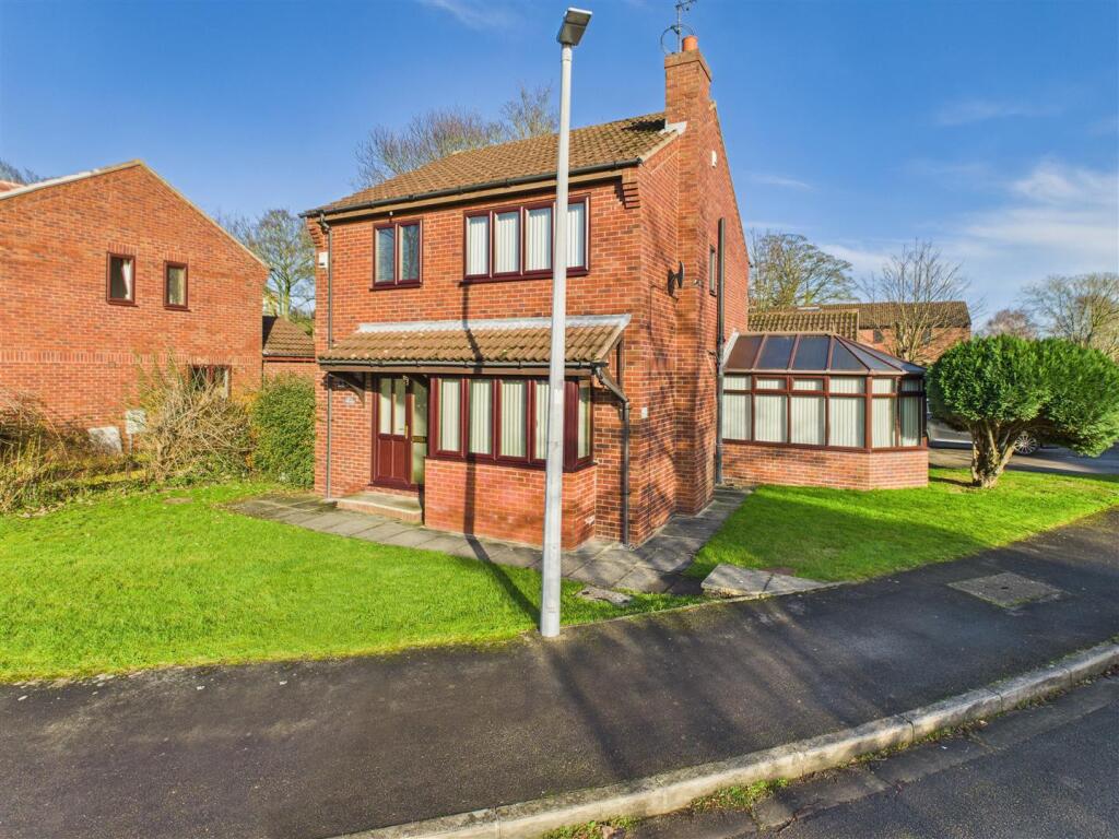 Main image of property: The Coachings, Cliff Road, Hessle