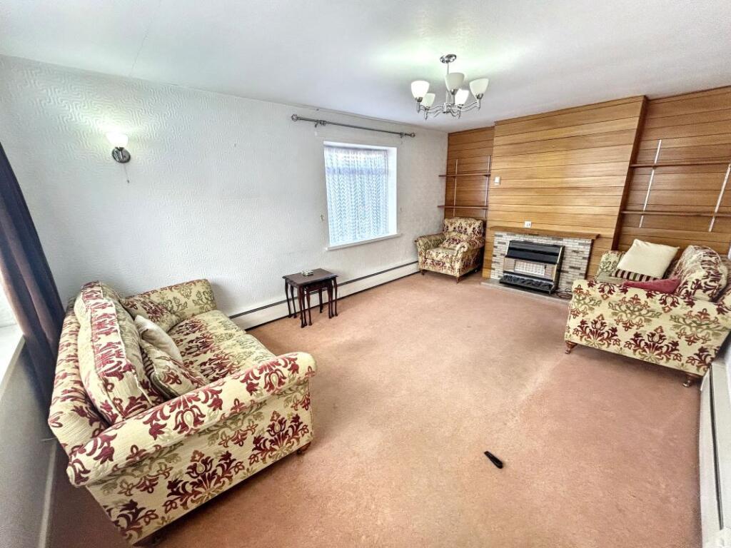 House in Walsall, West Midlands - View 5