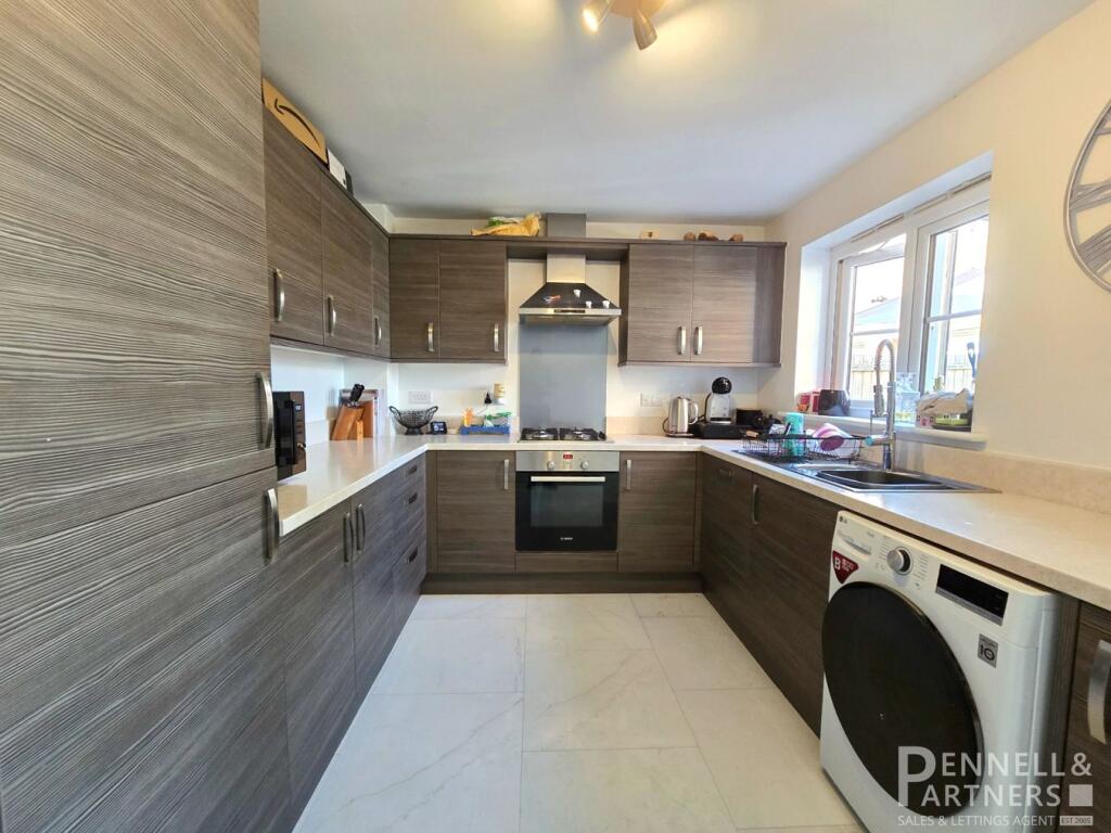Harebell Close, Whittlesey, Peterborough, PE7 photo 4