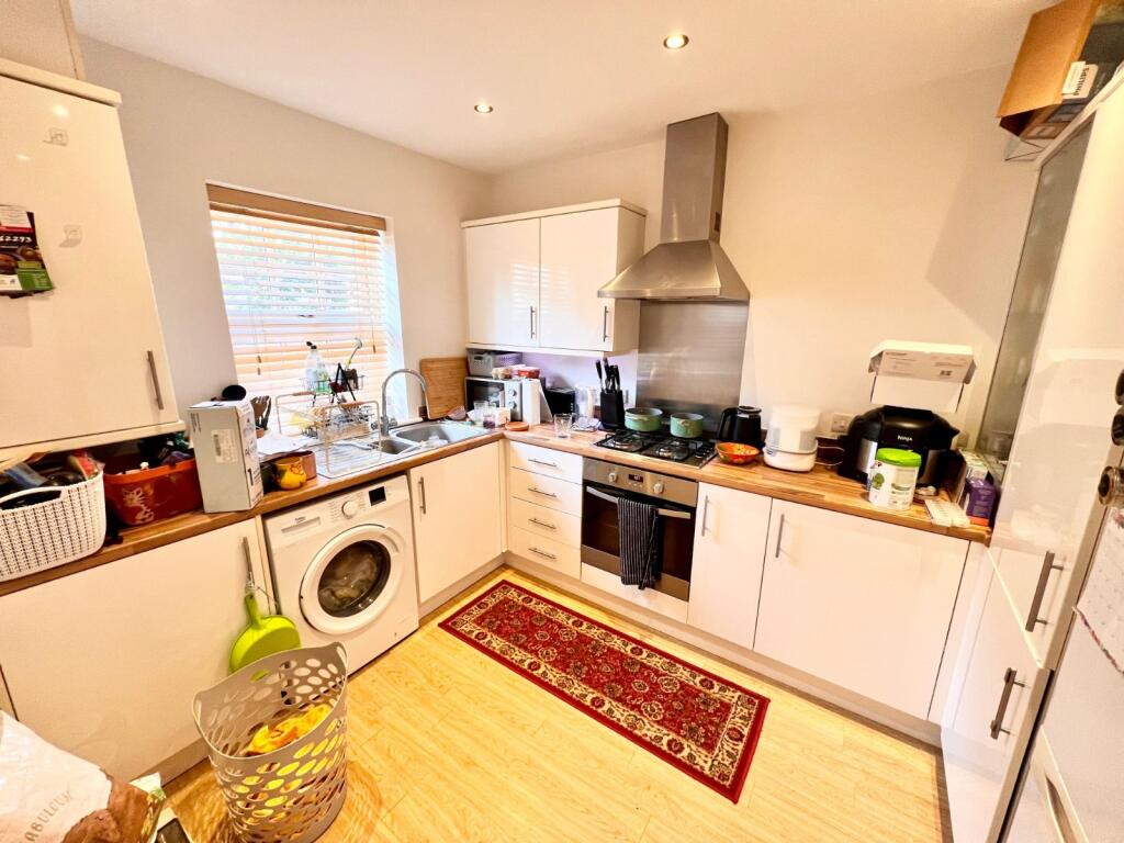 House in Hull - View 2
