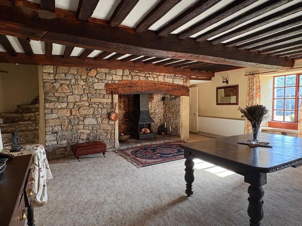 Lot 1: Isycoed Farmhouse, farm buildings and approximately 11.5 acres of land, City, Cowbridge, CF71 7RW photo 3