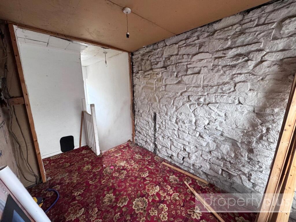 House in Ystrad - View 5