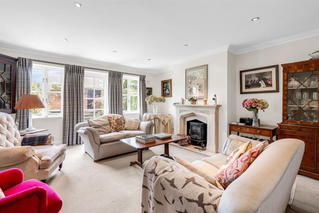 Brewhouse Lane, Hertford, SG14 photo 3