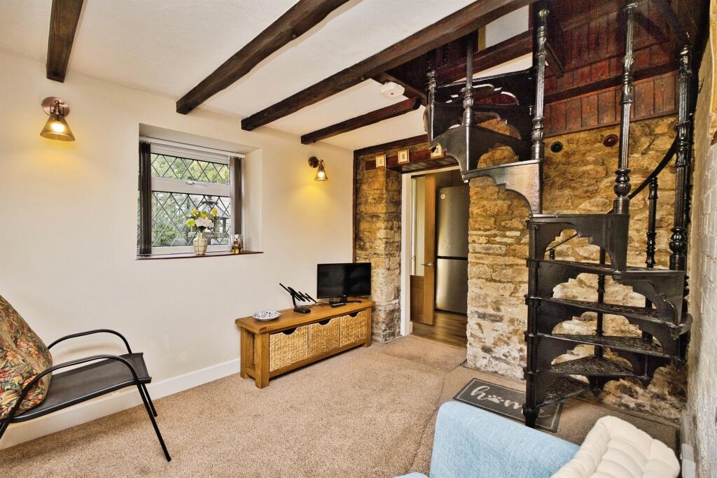 House in Bath - View 4