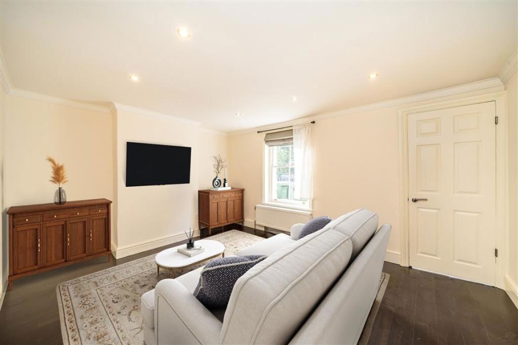 House in London, Woolwich Dockyard, Charlton Riverside - View 3