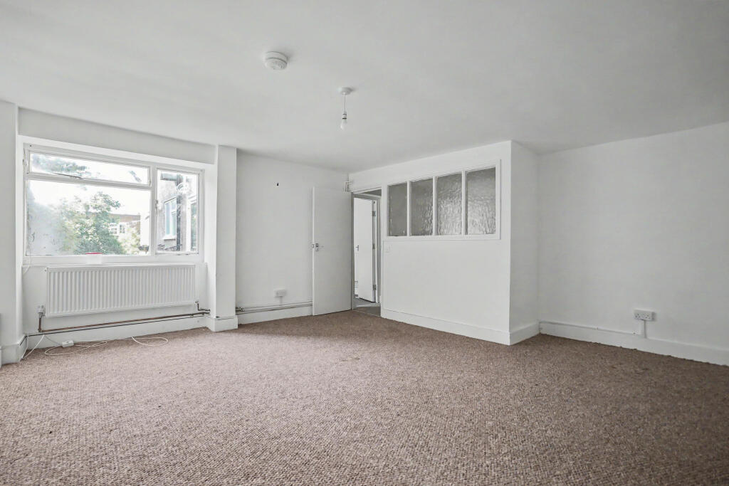 Apartment in London - View 3