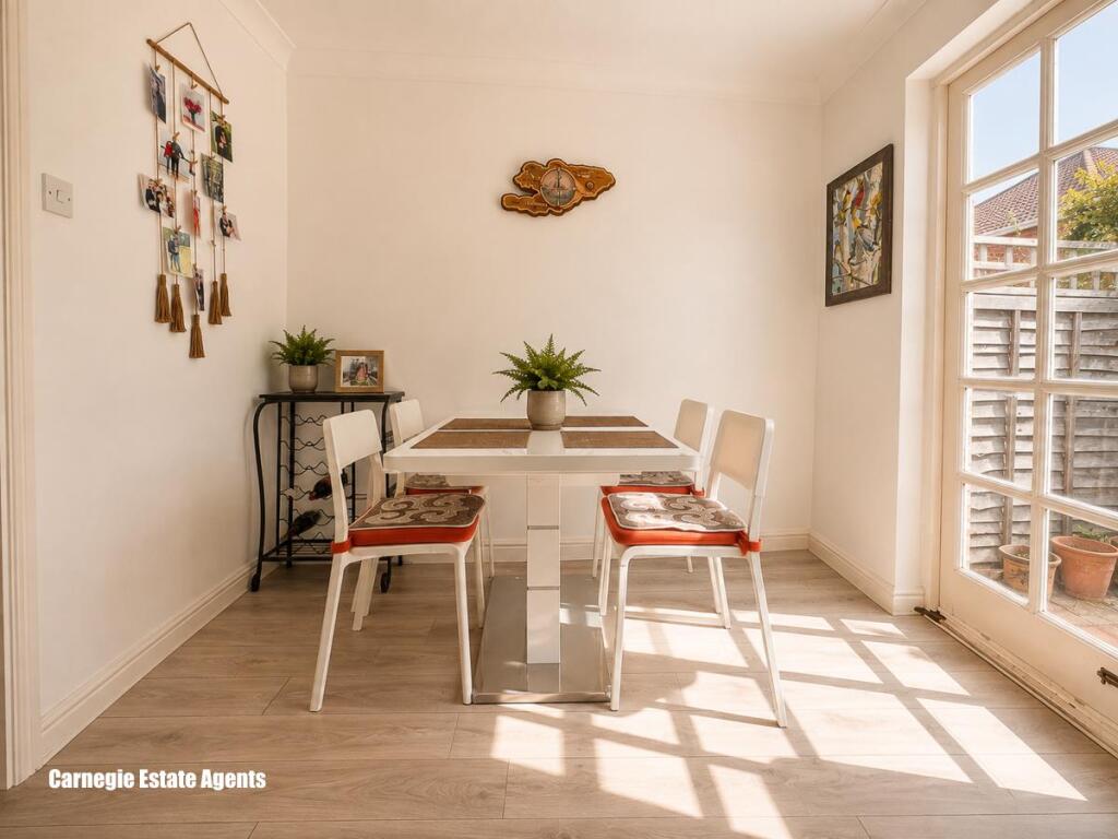 House in St Albans - View 5