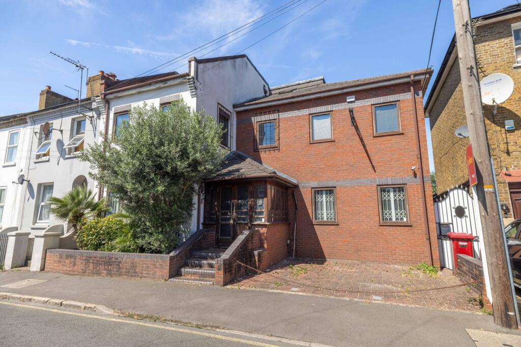 Main image of property: Park Street, Slough, SL1