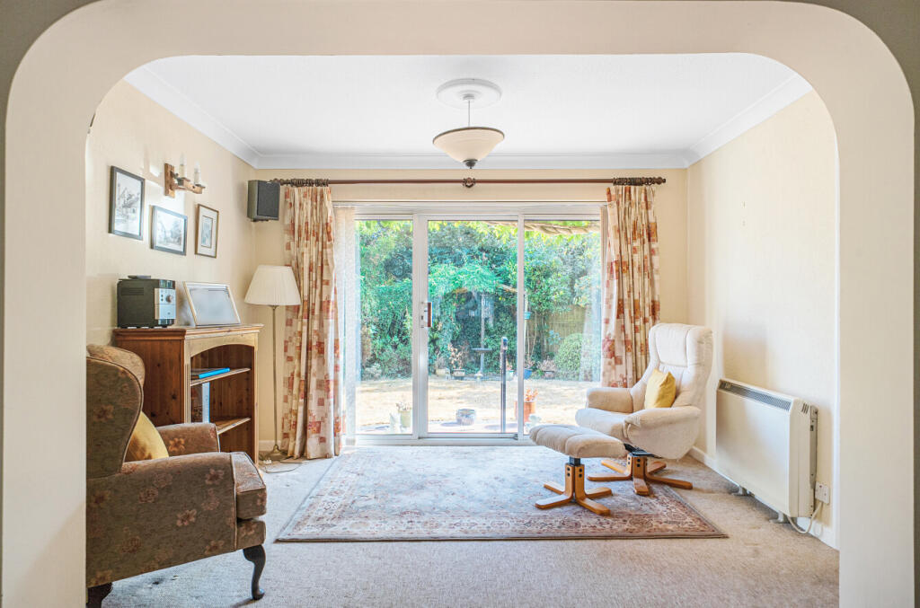 House in Worthing, West Sussex - More
