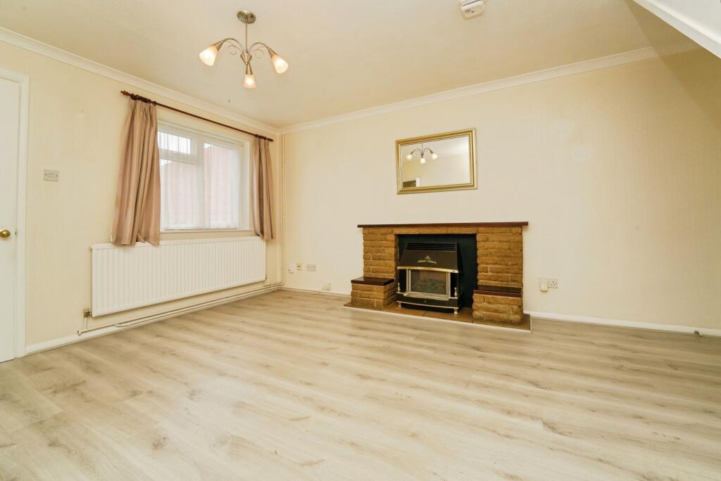 Drayton Way, Gloucester, Gloucestershire, GL4 photo 3