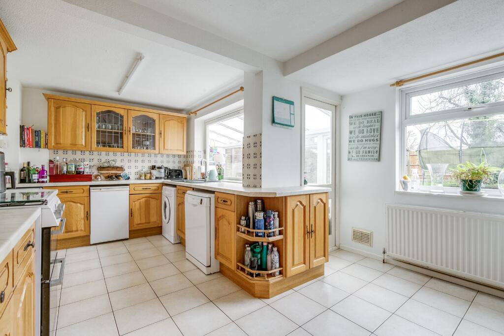 Additional image 8 of Harwood Close, Tewin, Welwyn, Hertfordshire, AL6 0LF