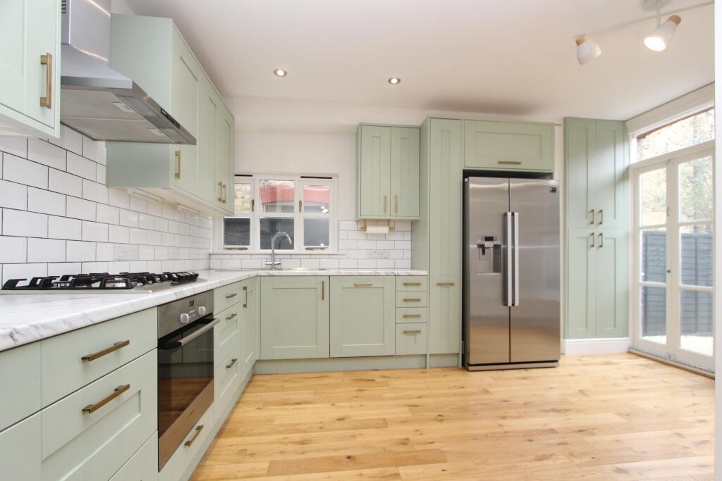 Main image of property: Crescent Road, Alexandra Park, London, N22