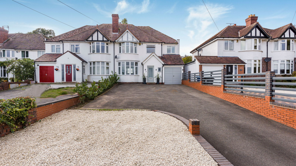 Main image of property: Birmingham Road, Shenstone, Lichfield, WS14 0JU