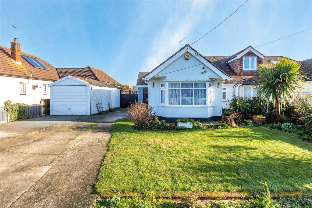 Main image of property: Hengist Gardens, Wickford, Essex, SS11