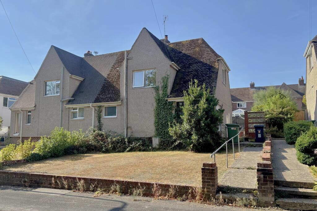 Main image of property: Dove Dale, Eastleigh, SO50