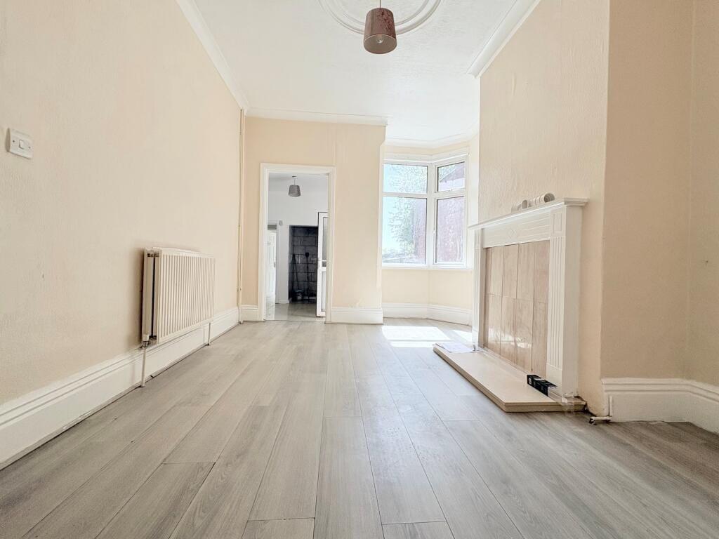 House in Kettering, Avondale - View 3