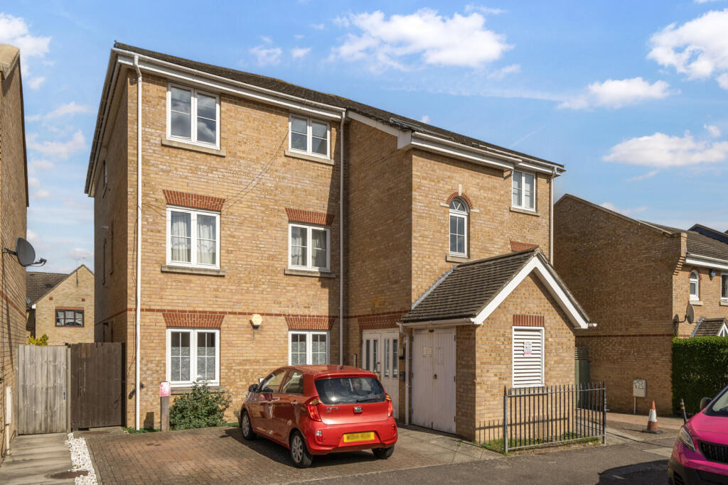 Main image of property: Chestnut Grove, London