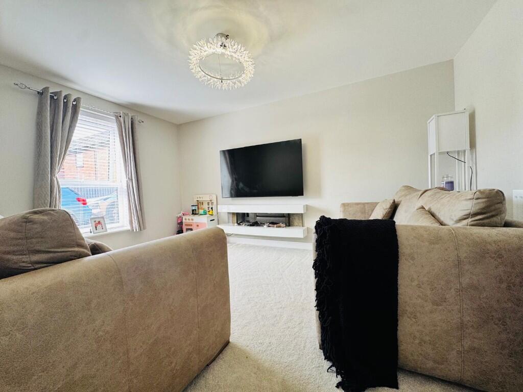 Cornflower Close, Redcar, North Yorkshire, TS10 photo 4