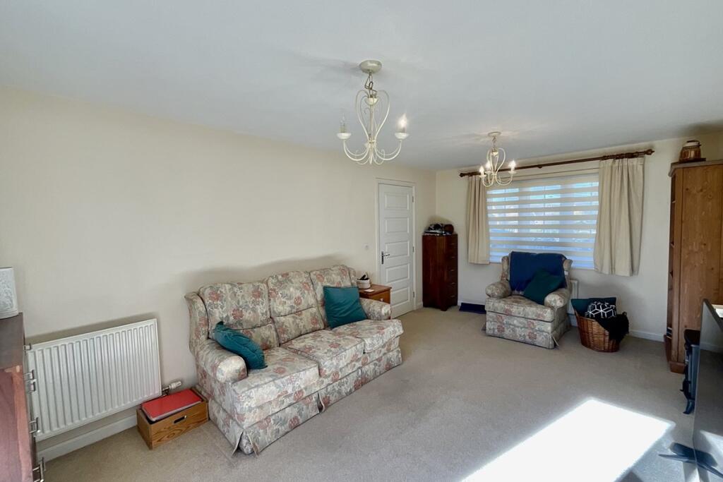 House in Rotherham, Thurcroft - View 5