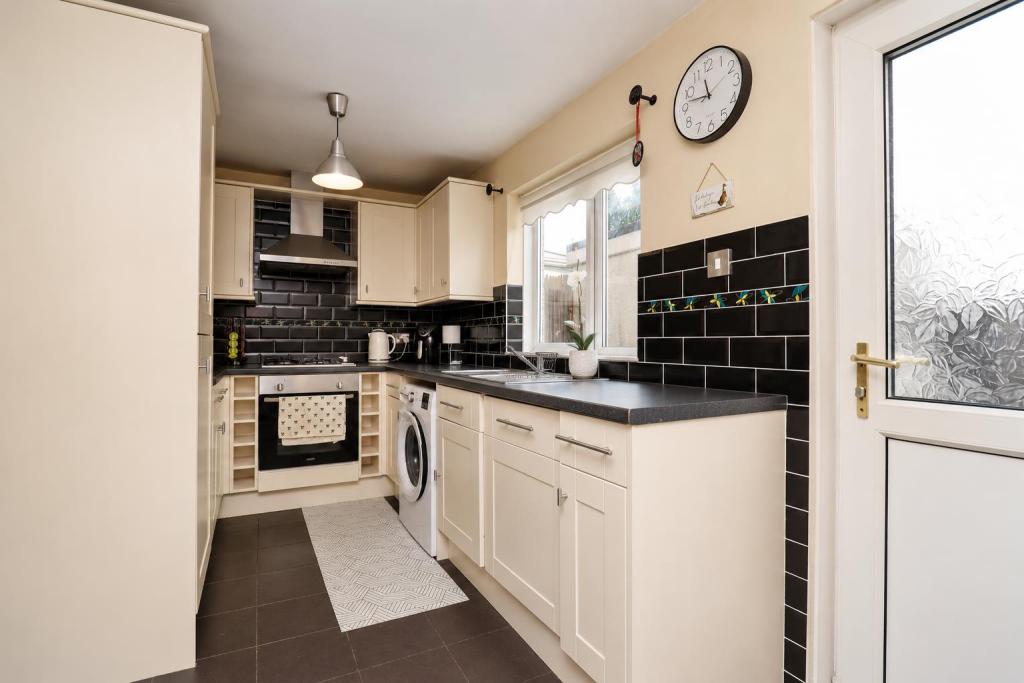 House in Stockton-on-Tees - More