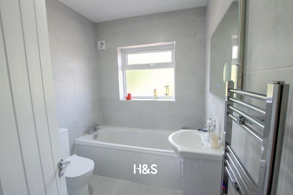 Slater Road, Bentley Heath, Solihull photo 5