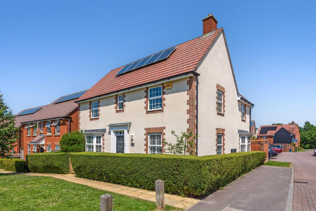 Main image of property: TEGLEASE GARDENS, CLANFIELD