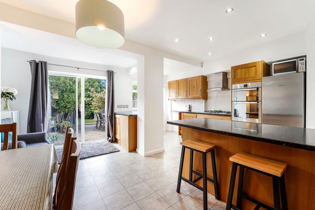 House in Epsom, Nork - View 2