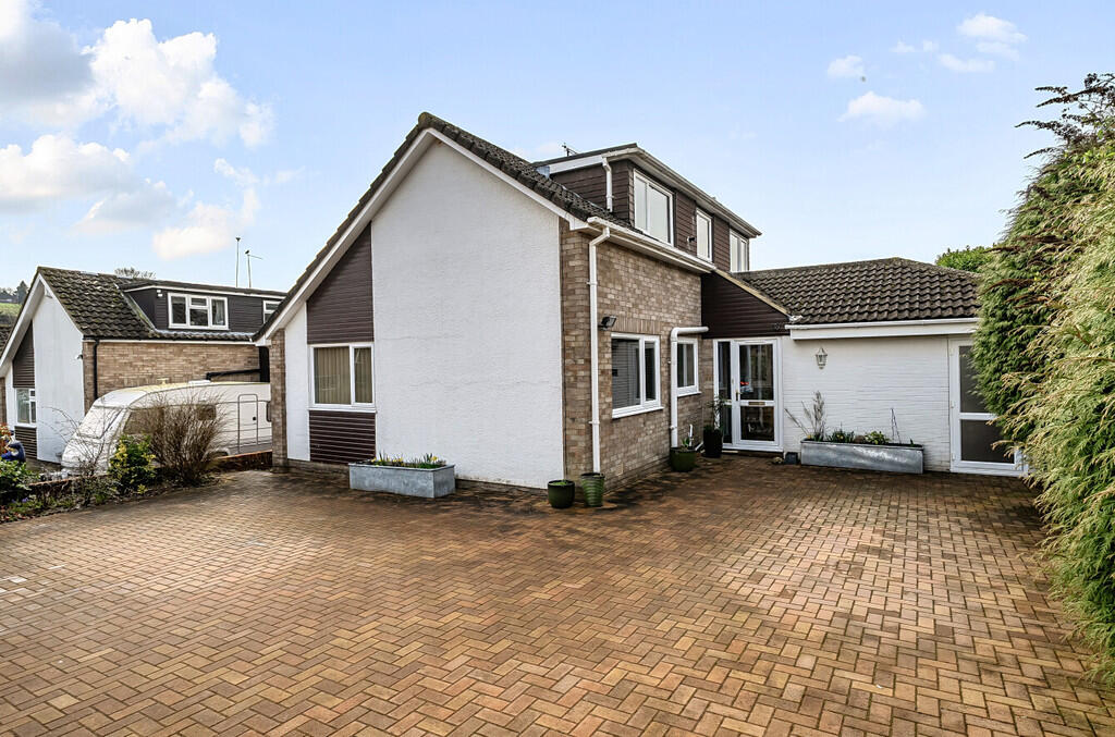 Main image of property: Alma Road, Aldbourne