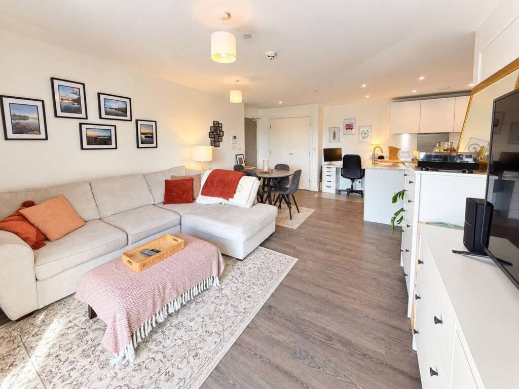 Main image of property: City House, 794 Green Lanes, Enfield, Greater London
