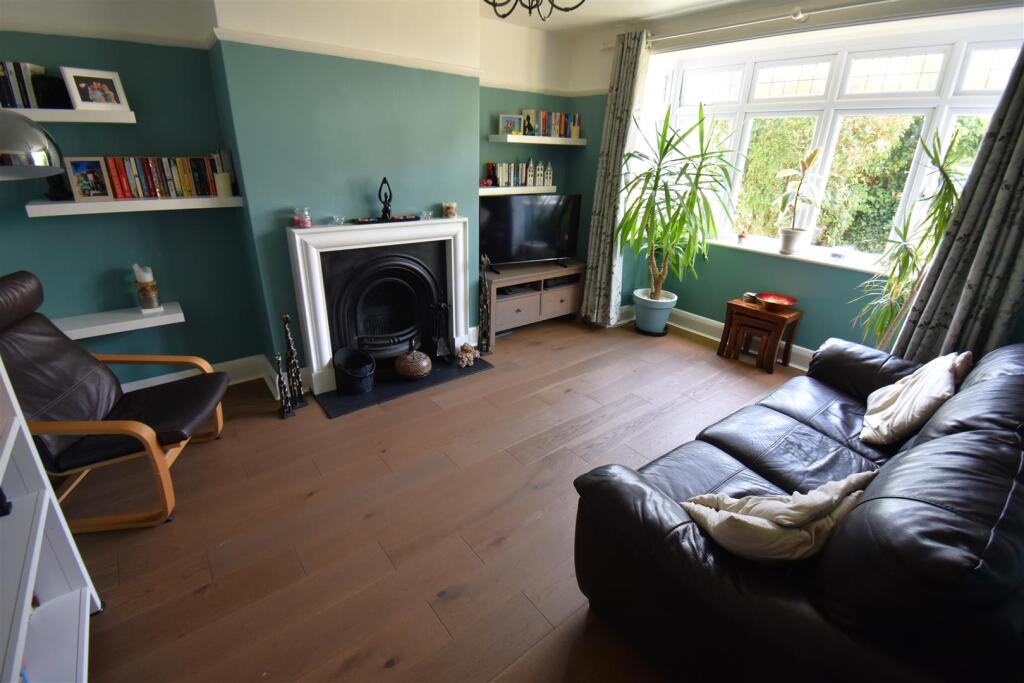 Substantial semi detached family home in Wellington Walk, Westbury-on-Trym photo 3