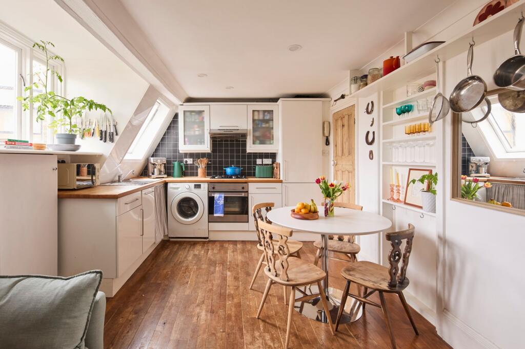 Sylvester Path, London, E8 photo 4