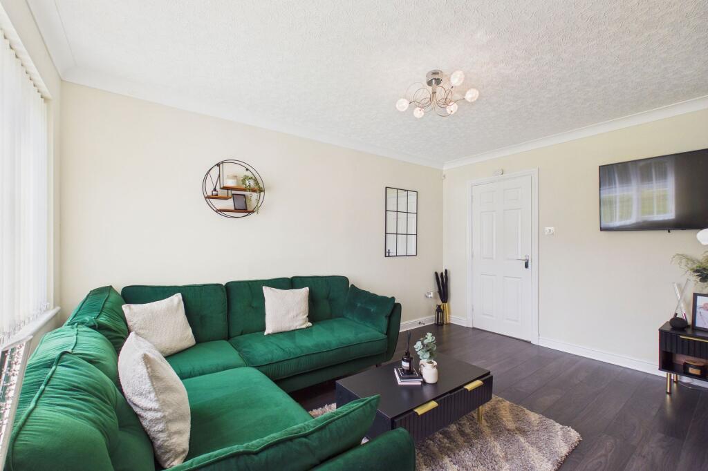 3 Laurel Bank, Whitehaven, CA28 photo 4
