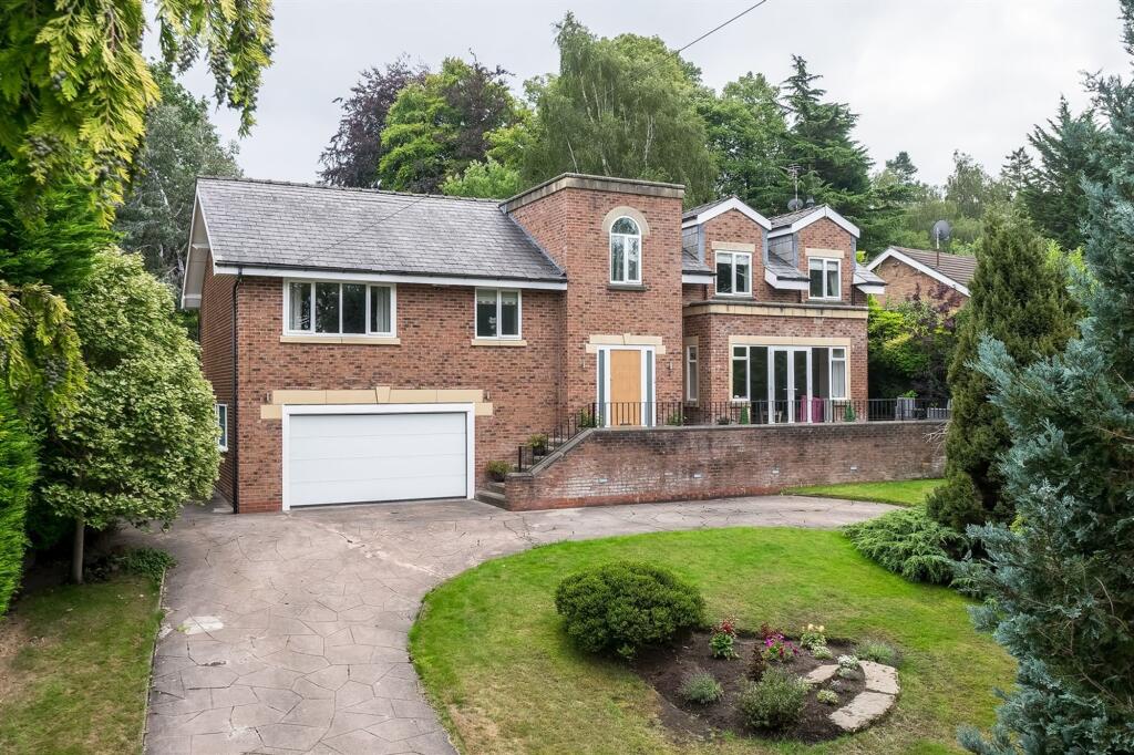 4-bed detached on Congleton Close, Alderley Edge, SK9, £1,395,000