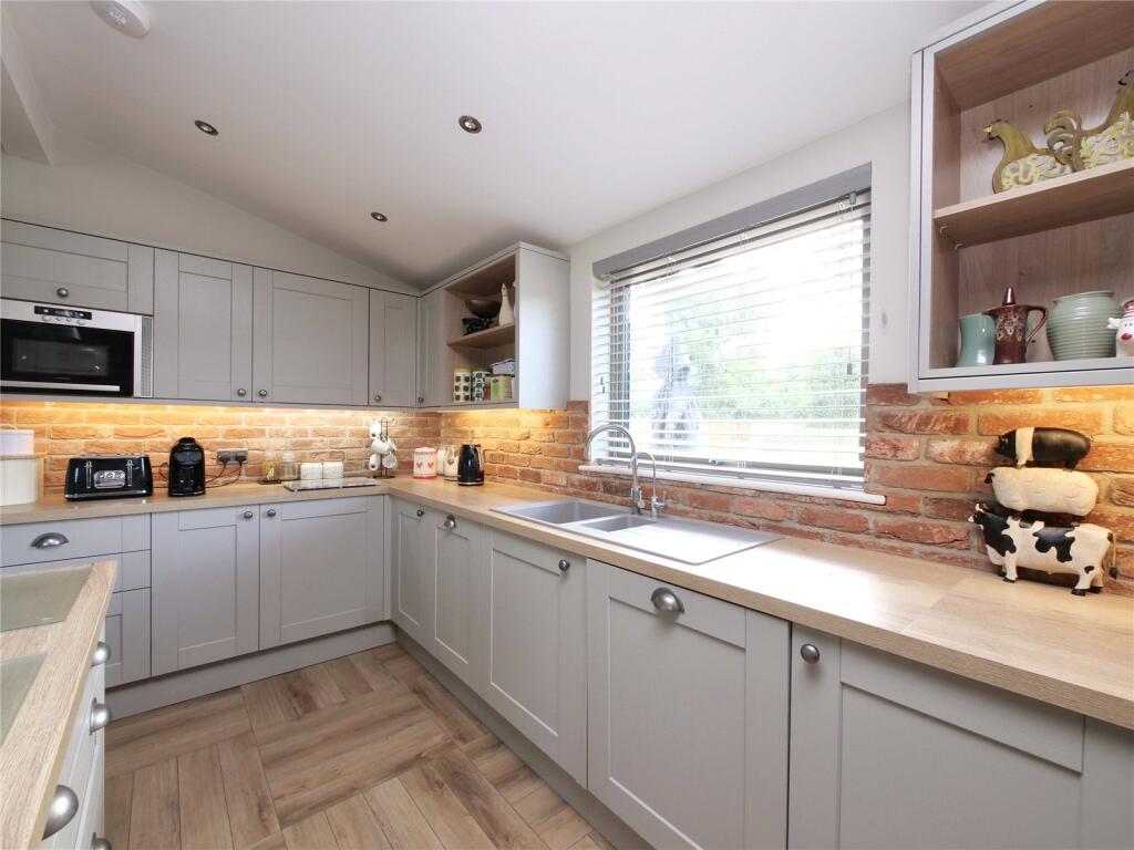 Barn Conversion with Land, Cranmore BA4 4GD photo 5