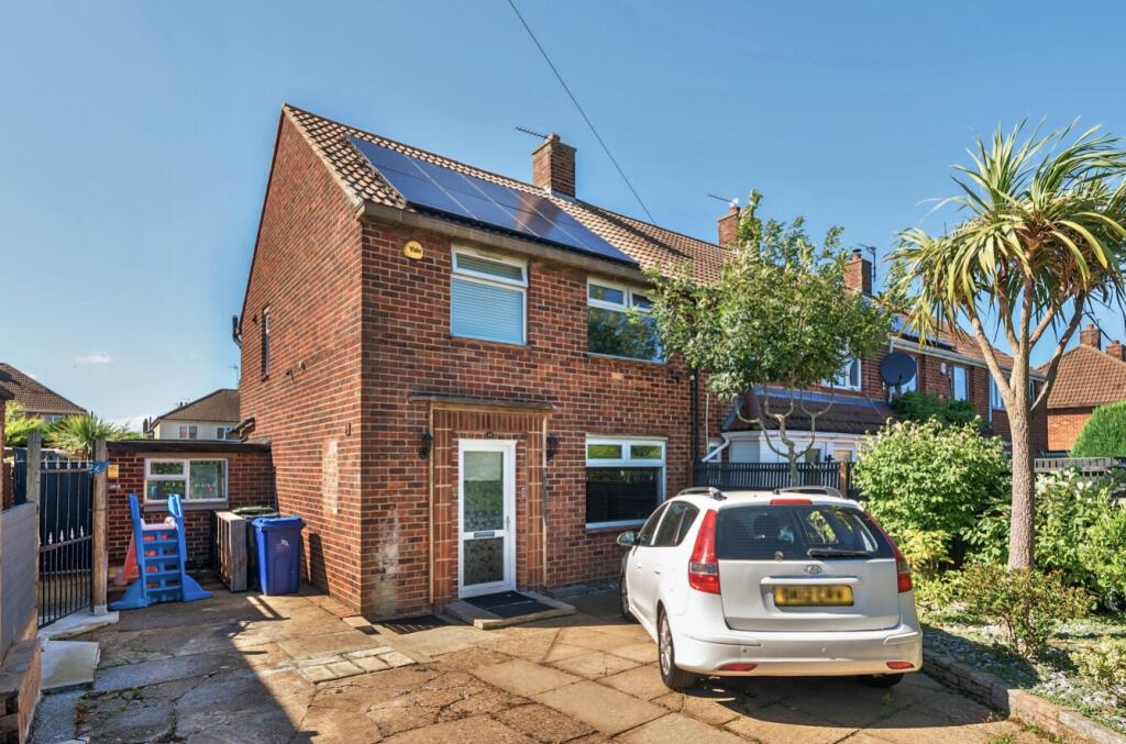 Main image of property: Welland Avenue, Grimsby, Lincolnshire, DN34