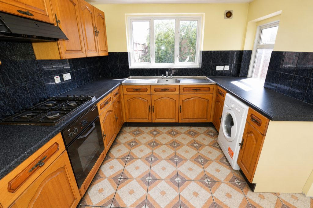 House in London, Little Ilford - View 4